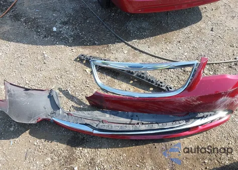 2016 Chrysler Town & Country Limited Platinum z USA, uszkodzony, nr VIN 2C4RC1GG2GR127825